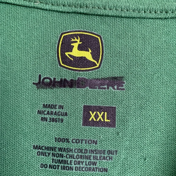 John Deere Men’s XXL T-Shirt Green NWT. Never Worn. Great Condition - Picture 2 of 6